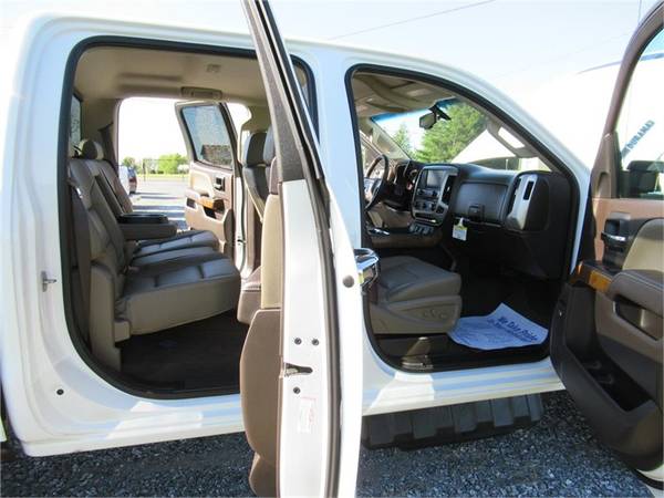 2018 GMC SIERRA 3500 SLT, White APPLY ONLINE - BROOKBANKAUTO COM! for sale in Summerfield, VA – photo 4