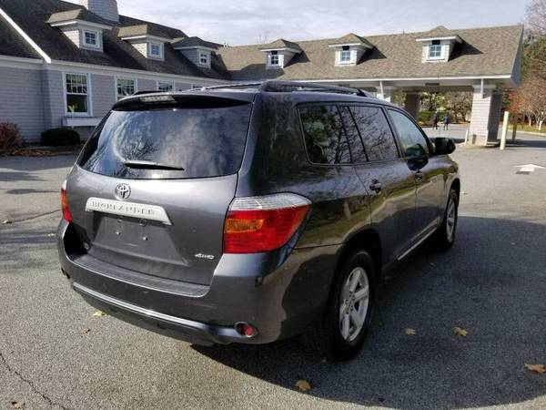 2010 TOYOTA HIGHLANDER AWD 4DR SUV ONE OWNER, CLEAN CARFAX - cars &... for sale in Newburyport, MA – photo 4