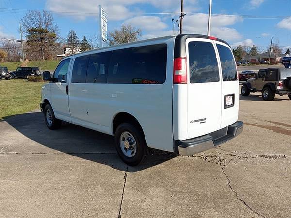 2014 Chevrolet Chevy Express Wagon 2500 LT - cars & trucks - by... for sale in Cincinnati, OH – photo 4