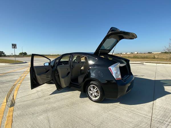 2011 Toyota Prius! Clean title! Zero Accidents! Zero Issues! for sale in Fort Worth, TX – photo 10