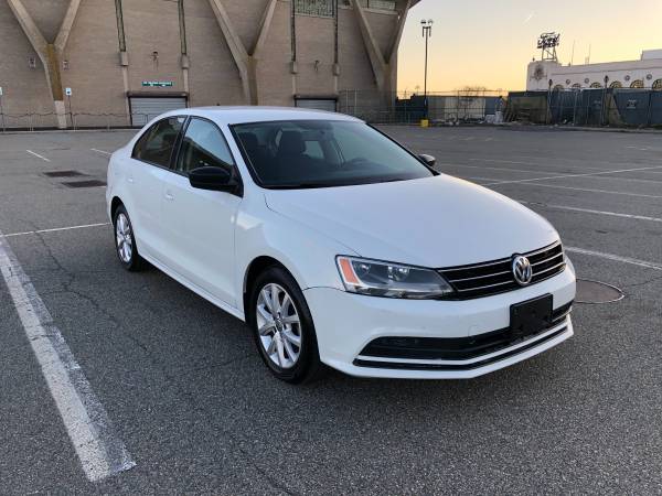 Gas Saver 15 VW Jetta Compact Sedan Excellent condition! White & for sale in Brooklyn, NY – photo 6