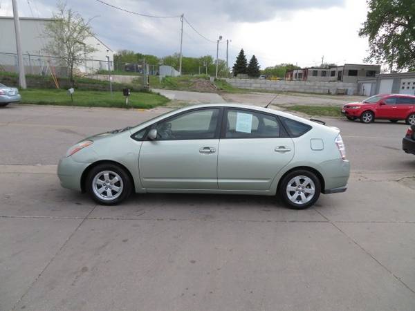 2008 Toyota Prius 5dr HB 131, 000 miles 4, 900 - - by for sale in Waterloo, IA – photo 3
