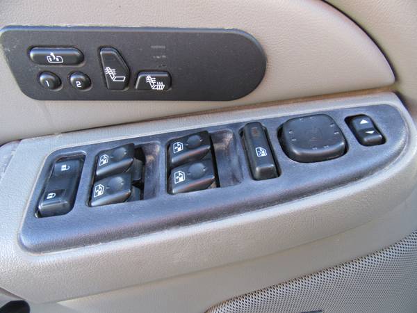 2004 Chevy Silverado 2500HD LT 4X4 Crew Cab Short Box Leather!!! -... for sale in Billings, MT – photo 12