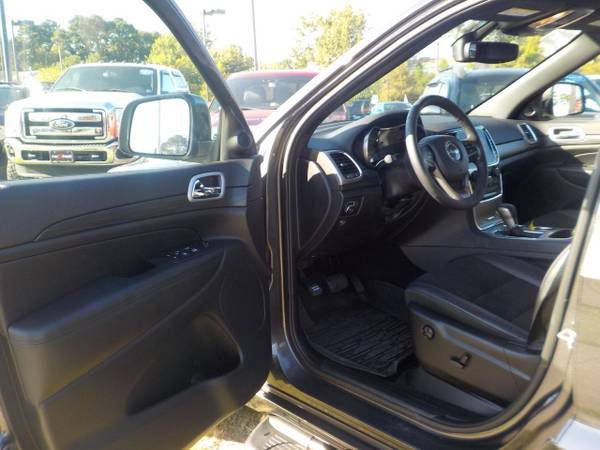 2019 Jeep Grand Cherokee ALTITUDE 4X4, ONLY 6K MILES! BRAND NEW CONDIT for sale in Virginia Beach, VA – photo 13