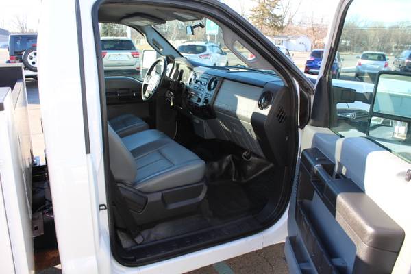 2015 Ford F-250 XL Super Duty Regular Cab Service Box One Owner for sale in Mount Clemens, MI – photo 7