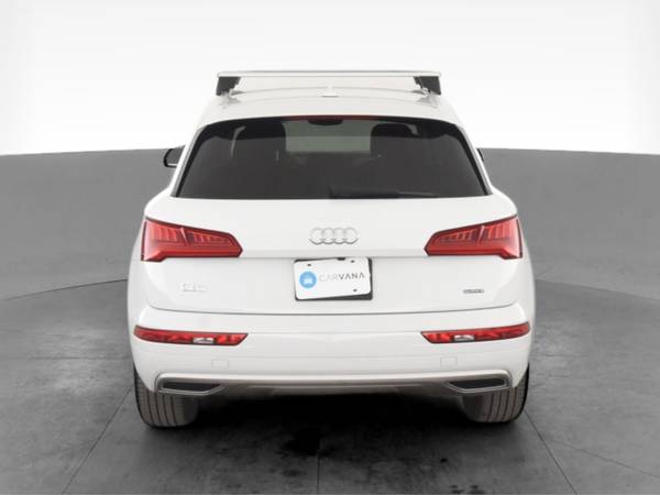 2019 Audi Q5 Premium Sport Utility 4D suv White - FINANCE ONLINE -... for sale in Chicago, IL – photo 9