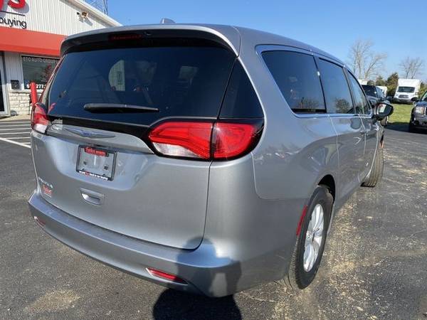 2017 Chrysler Pacifica Touring Minivan 4D - cars & trucks - by... for sale in Grove City, OH – photo 6
