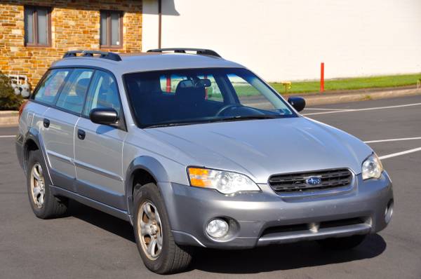 2007 Subaru Outback AWD AC Cold 5 Speed Manual AWD symmetrical for sale in Feasterville Trevose, PA – photo 3