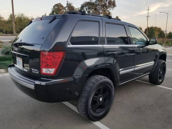 2005 Jeep Grand Cherokee Limited 4x4 - Hemi - Lifted BLACK COLOR for sale in Holt, CA – photo 2