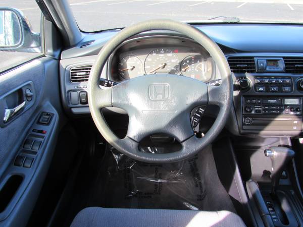 2000 Honda Accord LX Sedan w/ Newer Tires - CLEAN! - cars & trucks -... for sale in Jenison, MI – photo 5