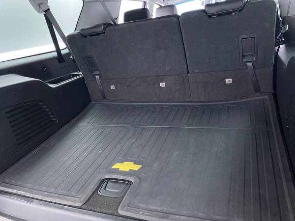 2019 Chevy Chevrolet Suburban LT Sport Utility 4D suv Black -... for sale in Park Ridge, IL – photo 23
