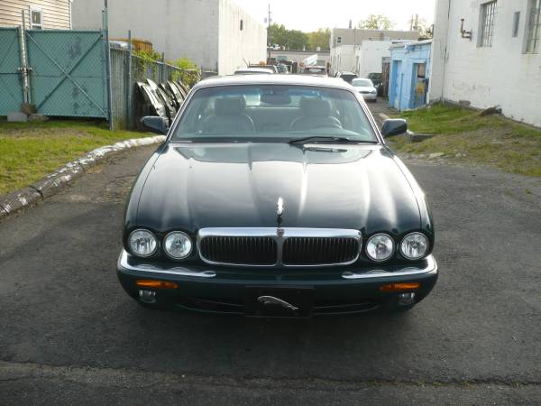 PARTS HAVE BEEN SOLD! not complete now! 1998 Jaguar XJ8-WHOLE-PARTS for sale in Milford, NY – photo 3