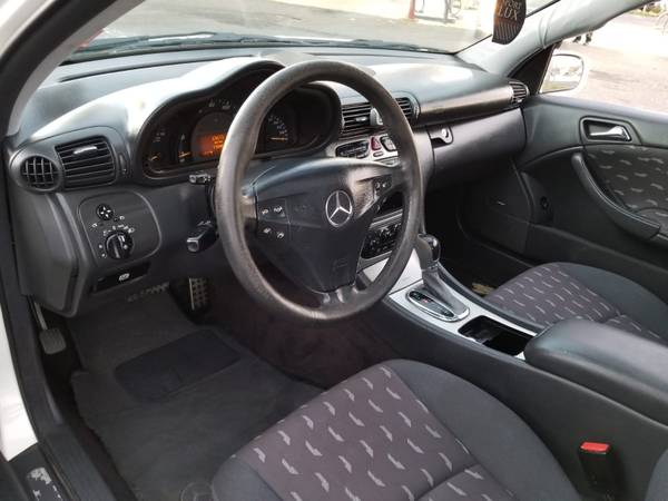 2003 mercedes Benz c class - cars & trucks - by owner - vehicle... for sale in Cherry Hill, PA – photo 8