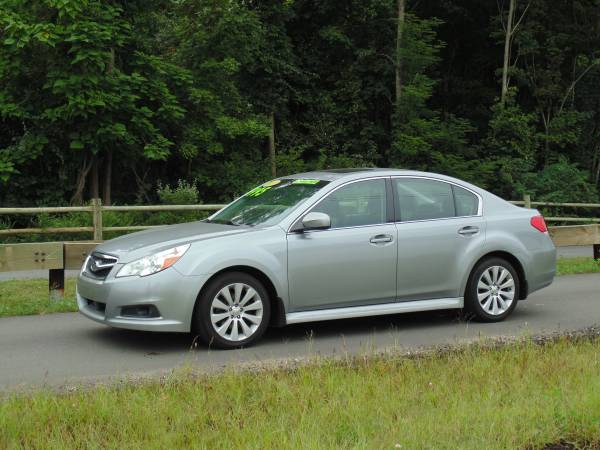 2010 Subaru Legacy LIMITED AWD - MUST SEE! 3 month warranty! for sale in Cheshire, CT – photo 8
