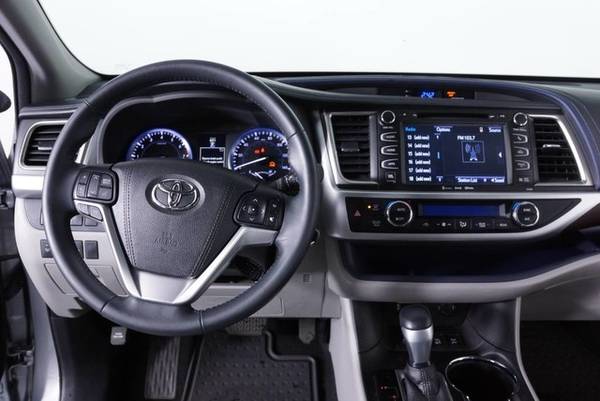 2016 Toyota Highlander Predawn Gray Mica PRICED TO SELL! for sale in Eugene, OR – photo 13