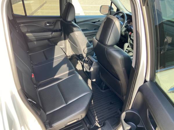 2019 Honda Ridgeline RTL-E AWD 42xxx Miles 26 MPG Warranty - cars & for sale in Circle Pines, MN – photo 12