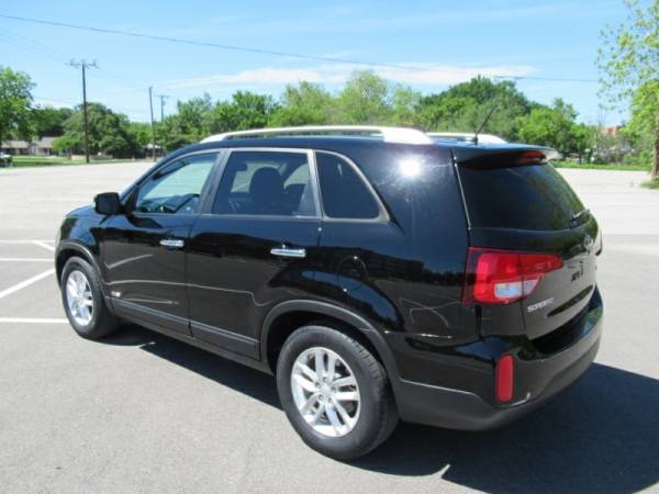 2014 Kia Sorento AWD 4dr I4 LX - - by dealer - vehicle for sale in Cleburne, TX – photo 4