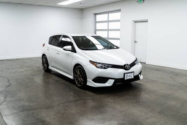 2017 Toyota Corolla iM Back-Up Camera Hatchback - cars & trucks - by... for sale in Milwaukie, OR – photo 8