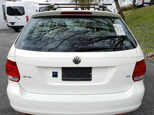 SALE! 2009 Volkswagen Jetta Sport wagon SE, NEW INSPECTION,QUIET DRIVE for sale in Allentown, PA – photo 6