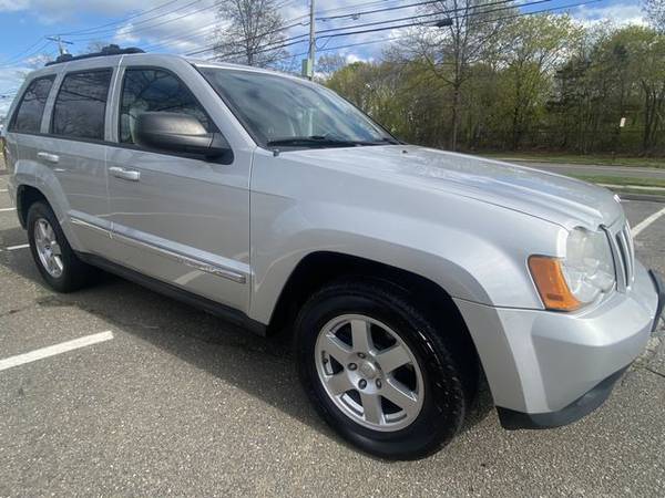 2010 Jeep Grand Cherokee Laredo Sport Utility 4D Drive Today! for sale in East Northport, NY – photo 11