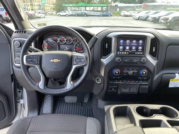 2020 Chevrolet Chevy Silverado 1500 LT - - by dealer for sale in Rockville, District Of Columbia – photo 22