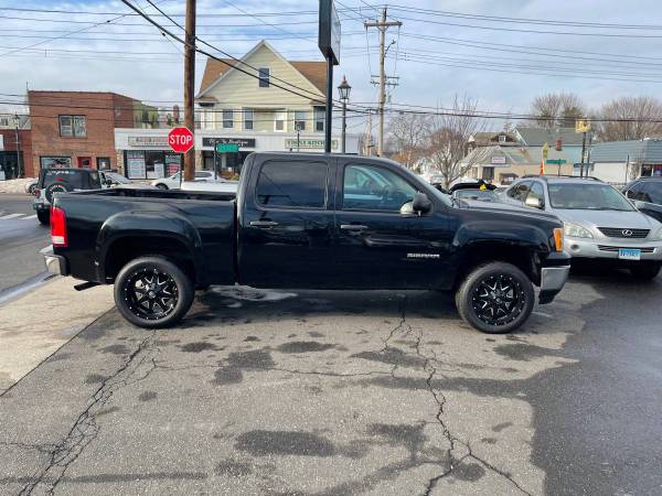 2011 GMC SIERRA 1500 SLE 4x4 4DR CREW CAB 5 8 ft SB - cars & for sale in Milford, CT – photo 7
