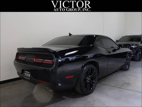 2018 Dodge Challenger R/T RWD - - by dealer - vehicle for sale in West Chicago, IL – photo 12