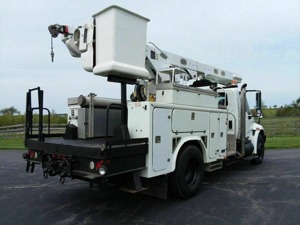 50' 2008 International 4300 Altec Bucket Truck Diesel Material... for sale in Gilberts, WI – photo 7
