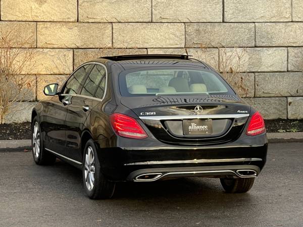 2015 Mercedes-Benz C300 4MATIC - nav, keyless, panoroof, we finance... for sale in Middleton, MA – photo 7