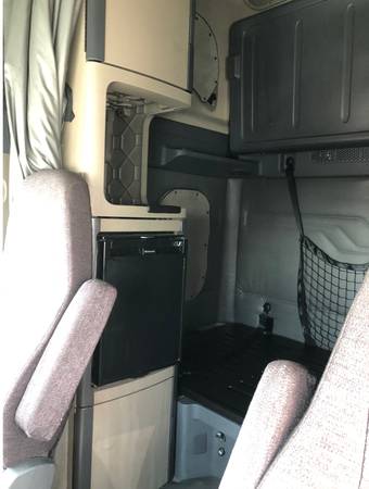 Freightliner Cascadia -2015-(multiple units ) 10spd manual - cars &... for sale in Willowbrook, MI – photo 11