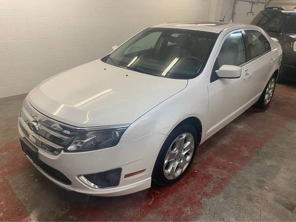 2012 Ford Fusion SEL V6 AWD 78K Miles! - - by dealer for sale in Lincoln, IA – photo 3