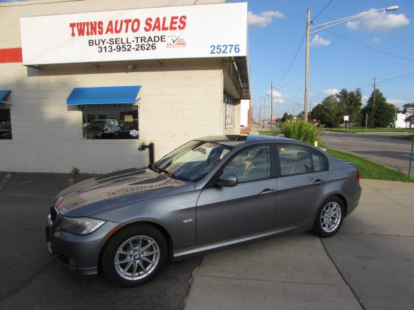 2010 BMW 323I **SUPER CLEAN**MUST SEE**FINANCING AVAILABLE** for sale in redford, MI