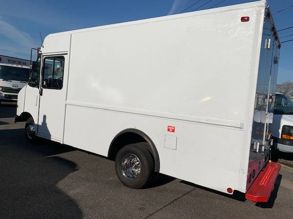 2001 Ford E-350 12 FOOT STEPVAN 17, 000 MILES MULTIPLE - cars & for sale in Other, District Of Columbia – photo 10
