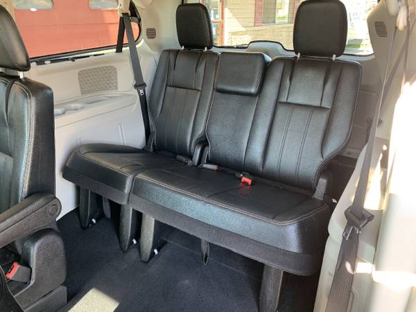2014 Chrysler Town Country 4dr Wgn Touring w/Leather for sale in Flint, MI – photo 11