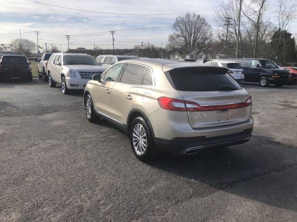 Lincoln MKX FWD Select SUV Leather Sunroof NAV Clean Loaded Truck for sale in Winston Salem, NC – photo 8