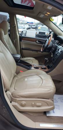 SHARP!! 2009 Buick Enclave FWD 4dr CXL for sale in Chesaning, MI – photo 21
