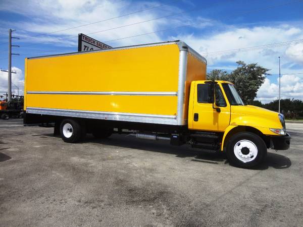 2017 International 4300 26FT DRY BOX TRUCK CARGO - cars & for sale in Pompano Beach, TX – photo 2