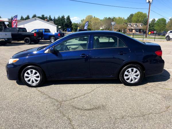 2013 Toyota Corolla 4dr Sdn Man L (Natl) - - by dealer for sale in Greensboro, NC – photo 8