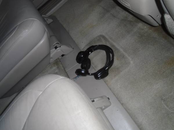 2009 Toyota Sienna XLE ( 1 Owner ) Leather * DVD * 142k * We Trade -... for sale in Hickory, TN – photo 7