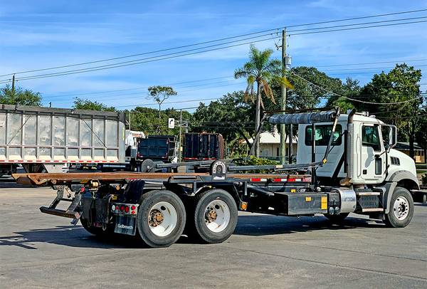2015 Mack Granite GU813 Roll Off Truck - cars & trucks - by dealer -... for sale in Tampa, LA – photo 2