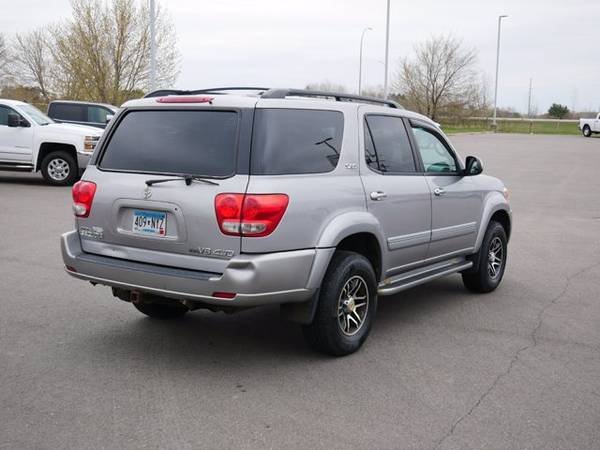 2005 Toyota Sequoia SR5 - - by dealer - vehicle for sale in Cambridge, MN – photo 10