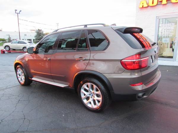 2013 BMW X5 AWD xDrive35i - cars & trucks - by dealer - vehicle... for sale in Rockford, IL – photo 5
