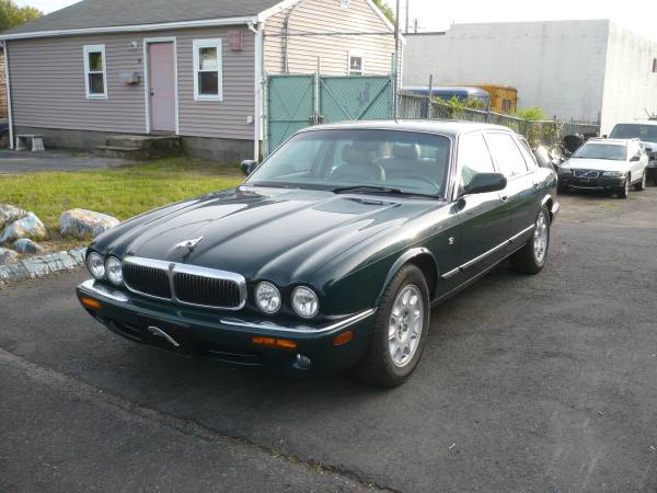 PARTS HAVE BEEN SOLD! not complete now! 1998 Jaguar XJ8-WHOLE-PARTS for sale in Milford, NY – photo 4