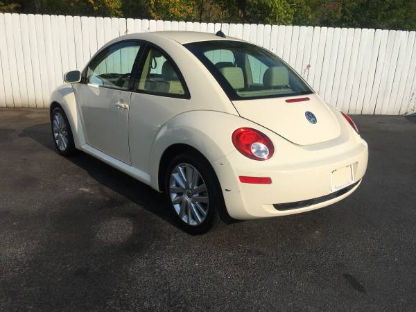2008 Volkswagon Beetle SE Automatic 2.5 Liter 92,000 Miles - cars &... for sale in Watertown, NY – photo 3