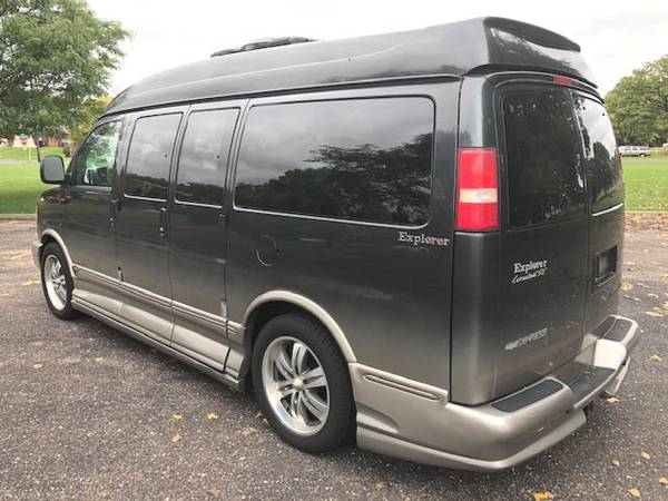 2005 Chevrolet Express 1500 AWD High Top 7 Pass Conversion Van 8 Doors for sale in Eau Claire, WI – photo 22