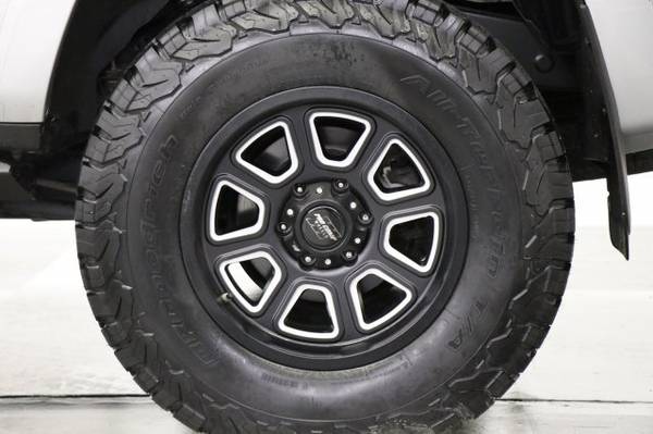 *4RUNNER SR5 4X4 w PRO COMP WHEELS* 2018 Toyota LIFTED for sale in Clinton, MO – photo 8