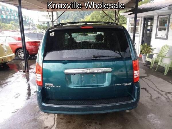 2009 Chrysler Town and Country Touring 4dr Mini Van for sale in Knoxville, TN – photo 3