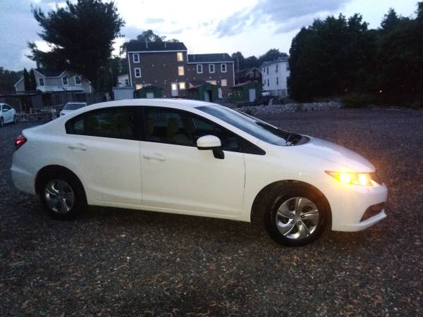 HONDA CIVIC 2015 45k - cars & trucks - by owner - vehicle automotive... for sale in Milford, MA – photo 2