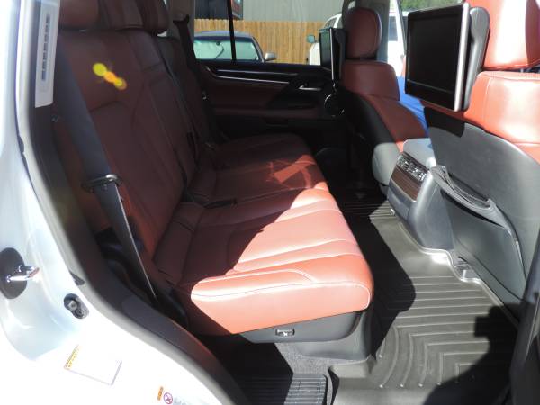2019 Lexus LX 570 for sale in Bentonville, MO – photo 18