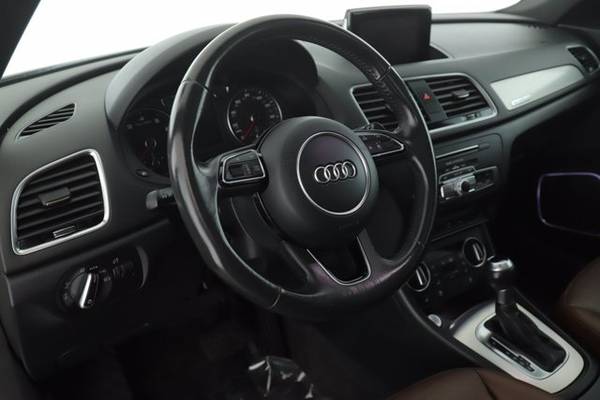 2018 Audi Q3 Premium Plus AWD All Wheel Drive SKU: JR026017 - cars & for sale in Westmont, IL – photo 12